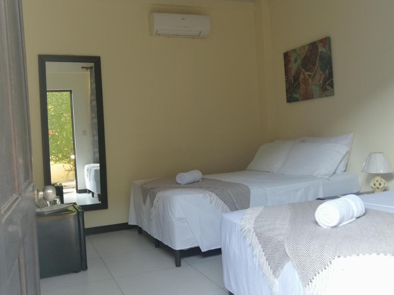 Cabinas Gosen Puntarenas Exteriér fotografie