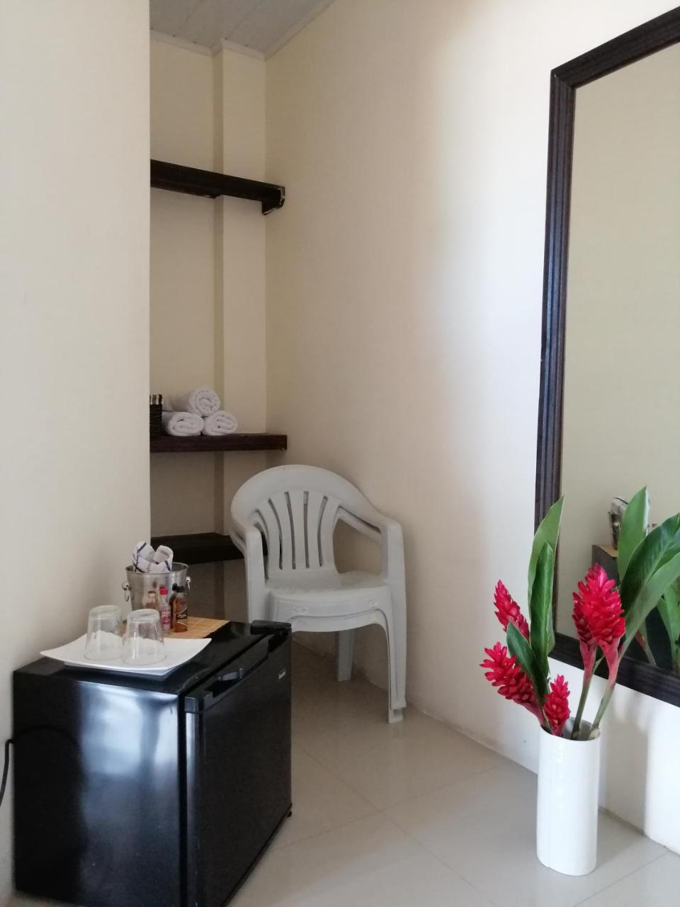 Cabinas Gosen Puntarenas Exteriér fotografie